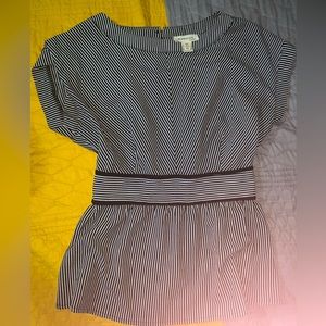 Blouse Medium size . Good condition. Used . Good quality.